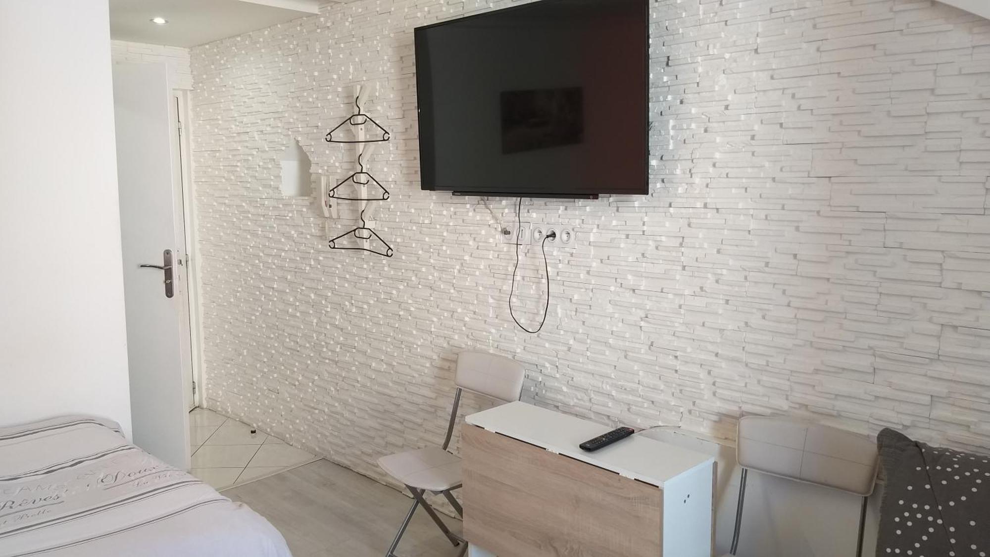 Magnifique Studio Au Coeur Historique De Fréjus Eksteriør bilde